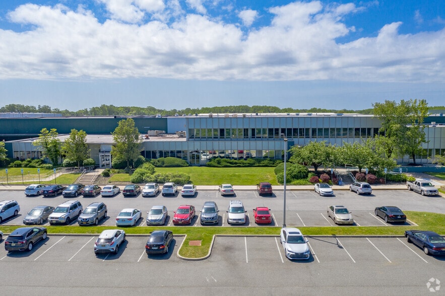 Primary Photo Of 1 Commerce Dr, Barrington Warehouse For Lease