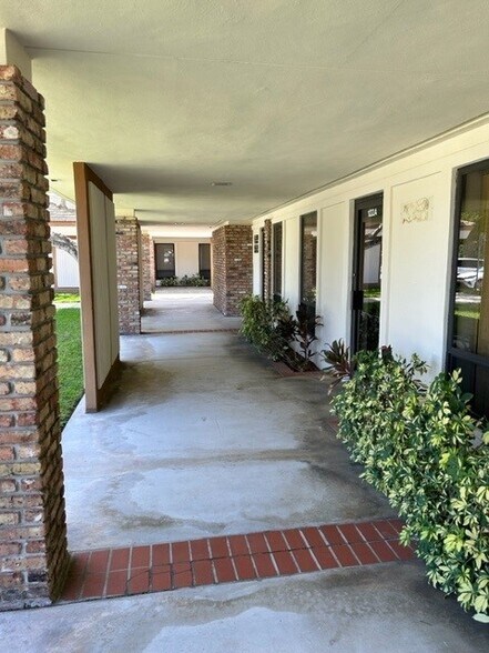 More Photos Of 120 John F Kennedy Dr, Atlantis Medical For Sale