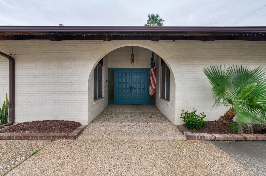 More Photos Of 1601 Broadway St, Galveston Assisted Living For Sale
