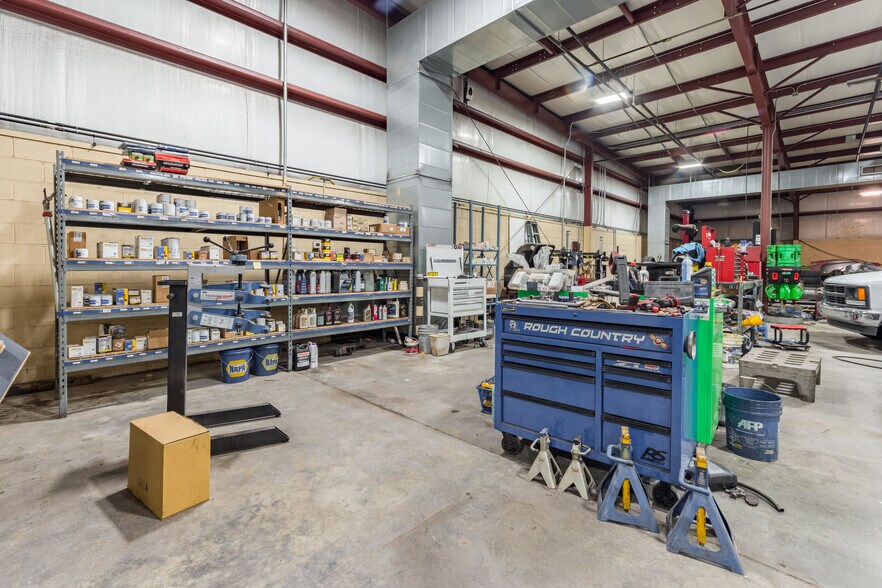 More Photos Of 111 N 12th St, West Columbia General Retail For Sale