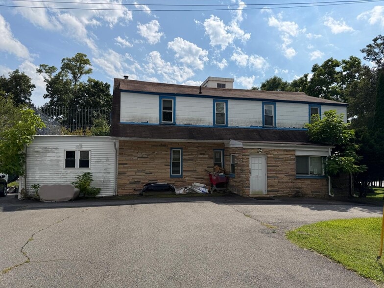 More Photos Of 184 S Pascack Rd, Nanuet Healthcare For Sale