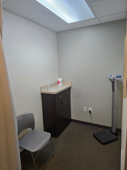 More Photos Of 2098 Teron Trace, Dacula Office For Sale