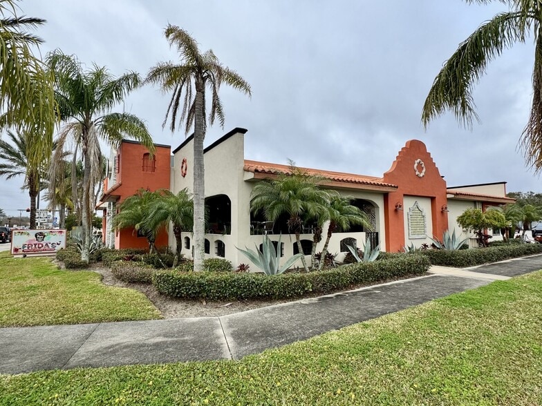 More Photos Of 195 W Granada Blvd, Ormond Beach Restaurant For Sale