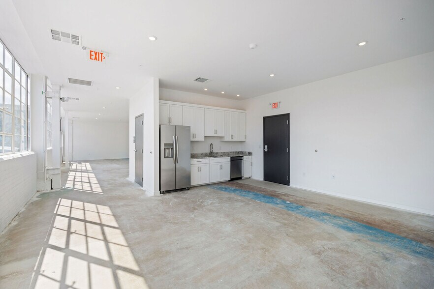 More Photos Of 1716 Summit Ave, Richmond Apartments For Sale