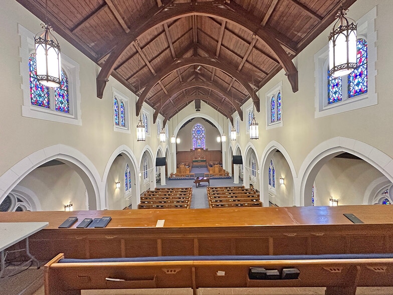 More Photos Of 14 N May St, Aurora Religious Facility For Sale