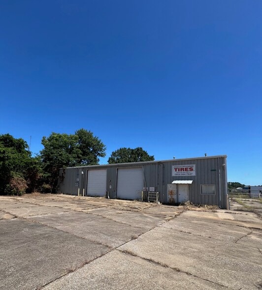 More Photos Of 2300 US-259 BUS, Kilgore Warehouse For Lease