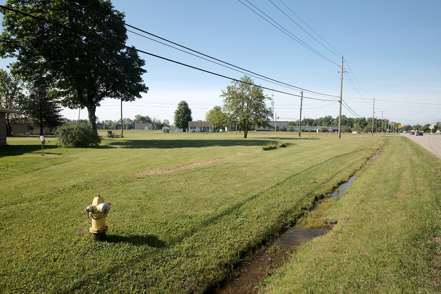 More Photos Of 0 Broadway St, Fortville Land For Sale
