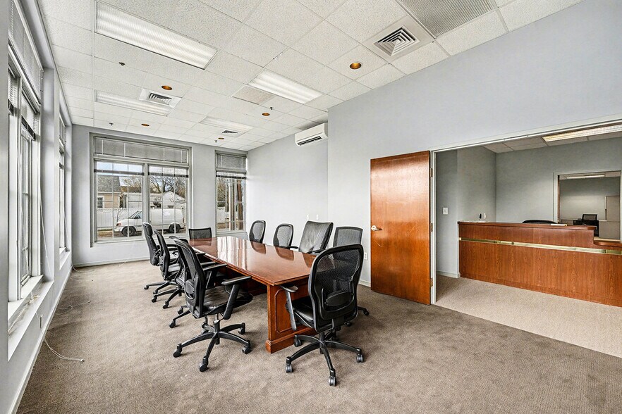 More Photos Of 415-417 Wolfe St, Fredericksburg Medical For Lease