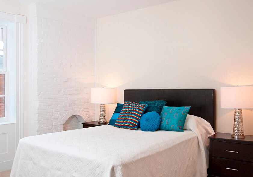 More Photos Of 36 Lewis St, Hartford Multifamily For Sale