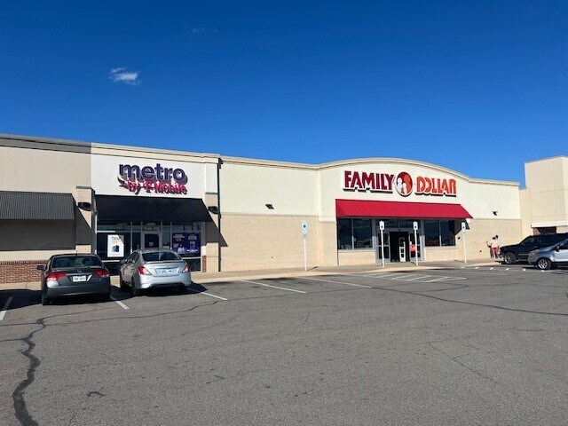 More Photos Of 4717 SE 15th St, Del City Storefront For Lease