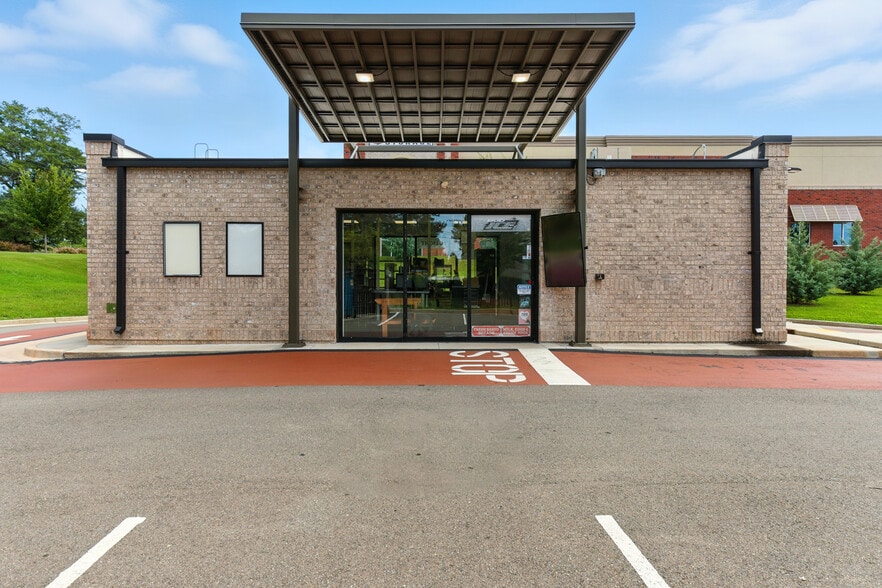 Primary Photo Of 4240 Hickory Flat Hwy, Canton Storefront For Sale