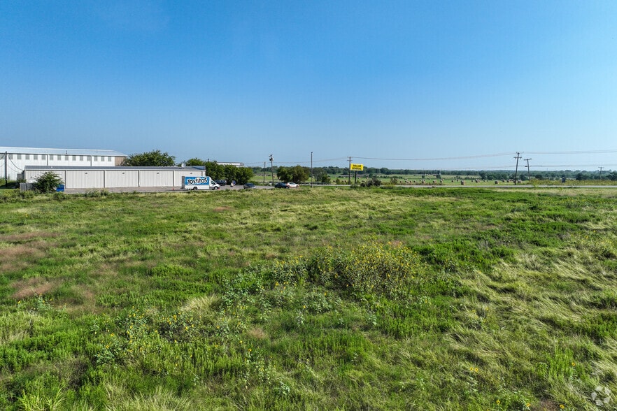 More Photos Of 097 U.S. 287 Hwy, Corsicana Land For Sale