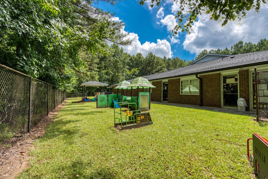 More Photos Of 2081 Mesa Valley Way, Austell Specialty For Sale