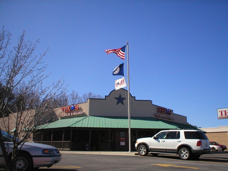 Primary Photo Of 283 Commonwealth Blvd W, Martinsville Restaurant For Lease