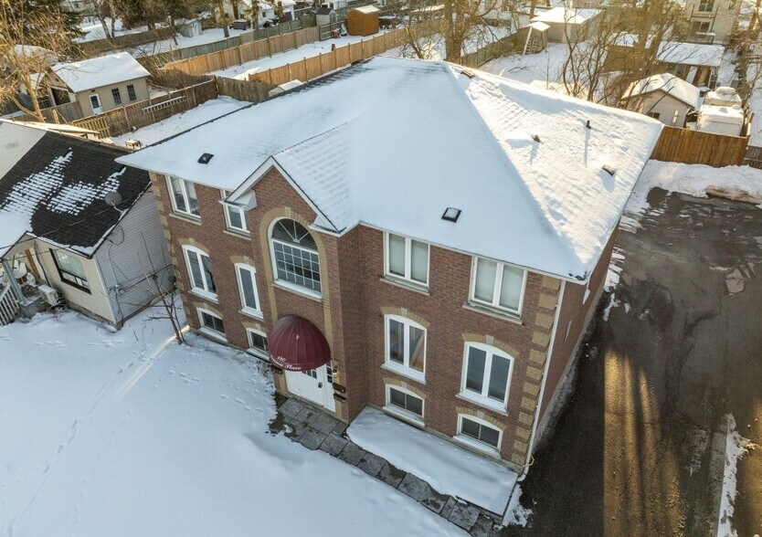 Primary Photo Of , Oshawa Multifamily For Sale