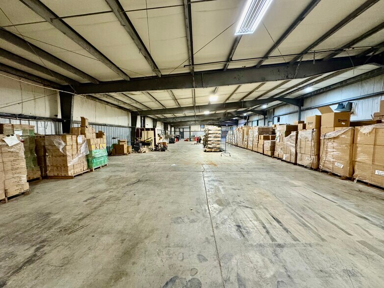 More Photos Of 4896 Deaton Rd, Trinity Warehouse For Lease