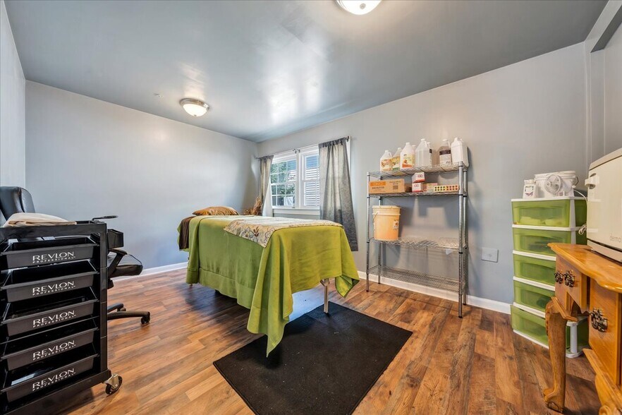 More Photos Of 3118 Williamson Rd NW, Roanoke Freestanding For Sale
