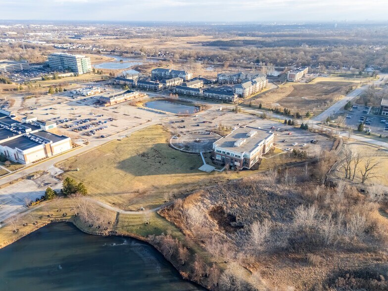 More Photos Of 21660 W Field Pky, Deer Park Office For Sale