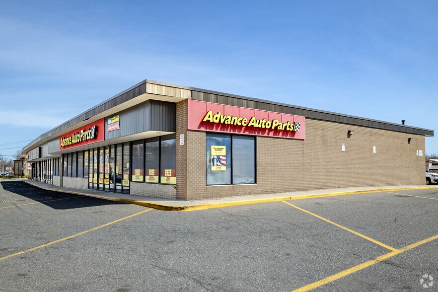 More Photos Of 264-350 Middle Country Rd, Coram Unknown For Lease