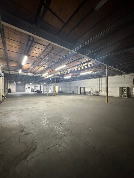 More Photos Of 14485 S Highway 377, Fort Worth Distribution For Lease