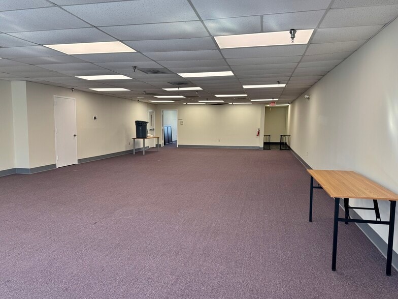 More Photos Of 9813-9817 Godwin Dr, Manassas Research And Development For Sale