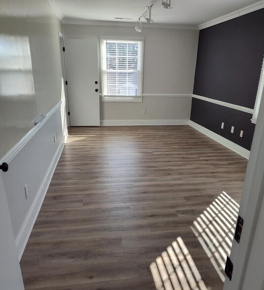 More Photos Of 110 Hepler St, Kernersville Medical For Lease