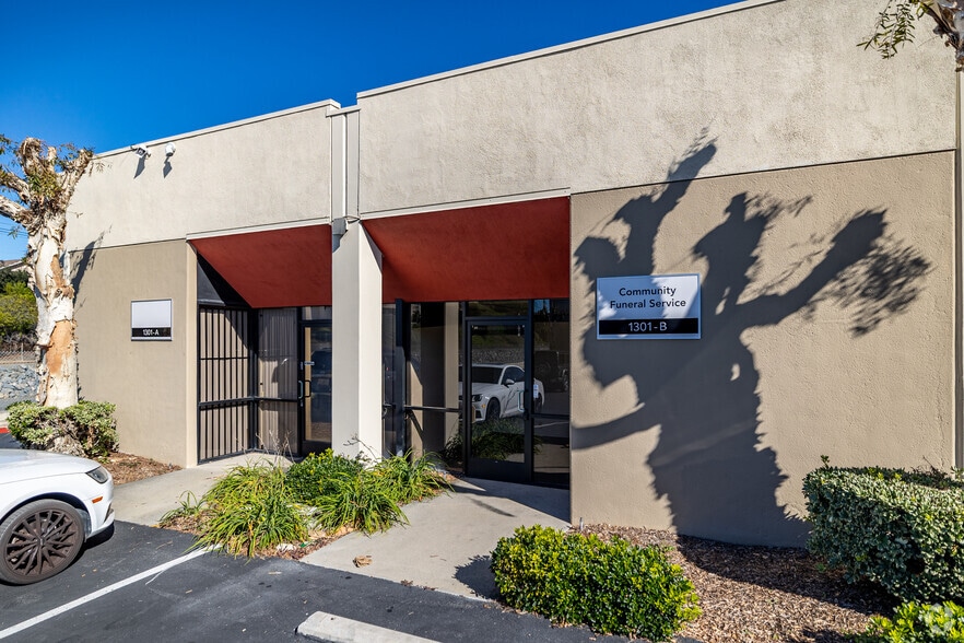 More Photos Of 1251-1401 S Beach Blvd, La Habra Unknown For Lease