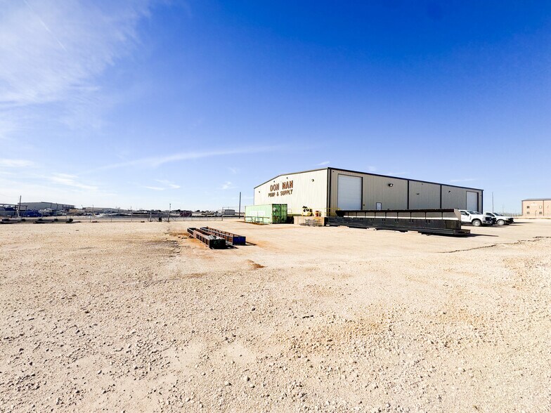 More Photos Of 410 Colorado Ave, Big Lake Industrial For Sale