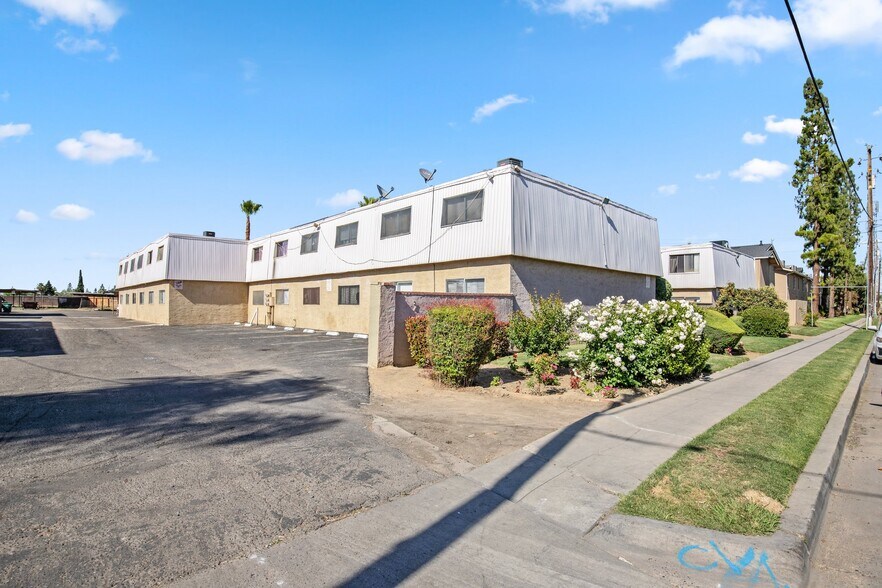 More Photos Of 51 E Dakota Ave, Fresno Apartments For Sale