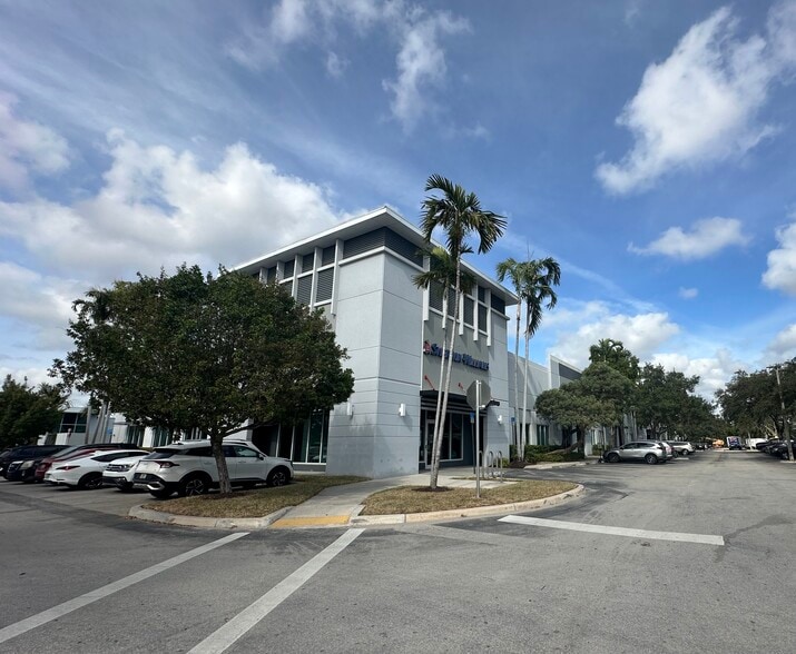 Primary Photo Of 4171 W Hillsboro Blvd, Coconut Creek Light Distribution For Lease