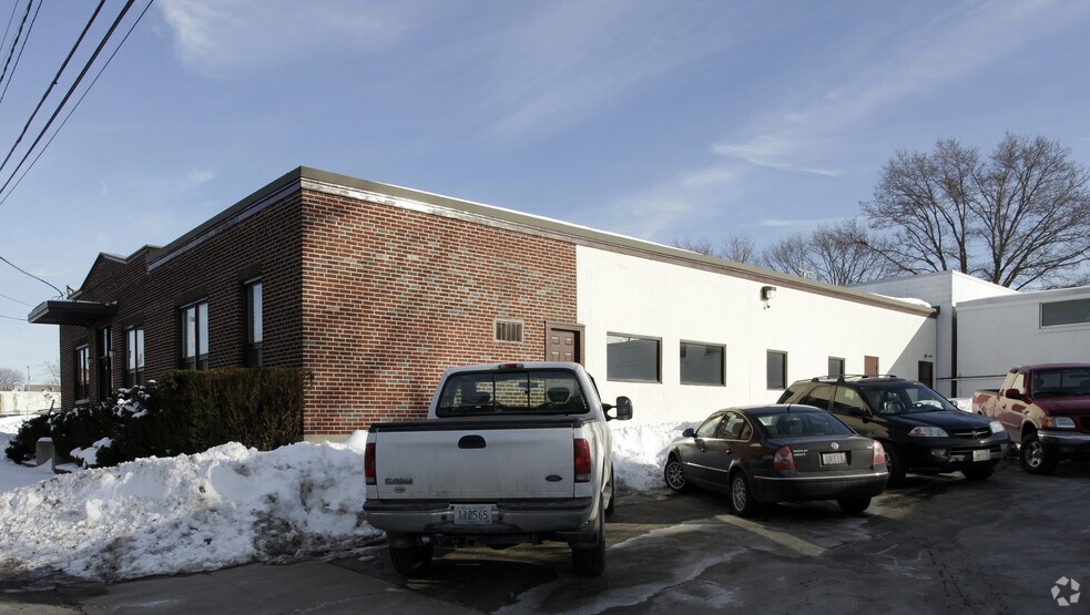 More Photos Of 160 Georgia Ave, Providence Manufacturing For Sale