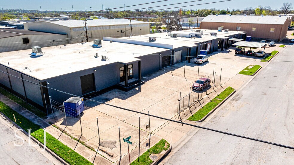 More Photos Of 3201-3221 May St, Fort Worth Warehouse For Sale