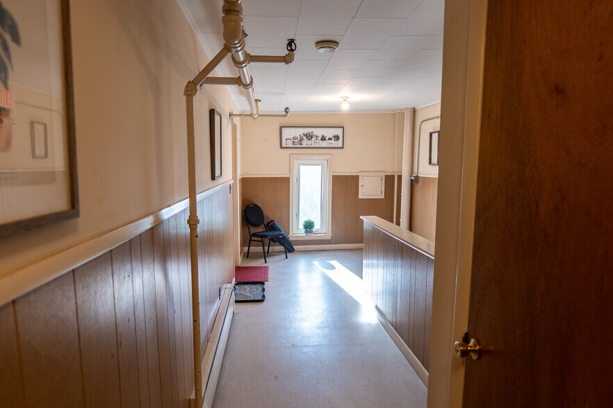 More Photos Of 4 Market Sq, Houlton Office For Sale