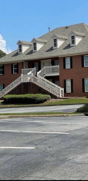 More Photos Of 724-734 Holcomb Bridge Rd, Norcross Loft Creative Space For Sale