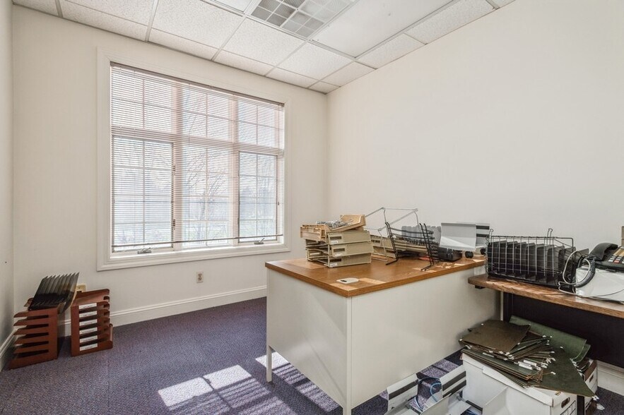 More Photos Of 372 Route 22 West, White House Station Office For Lease