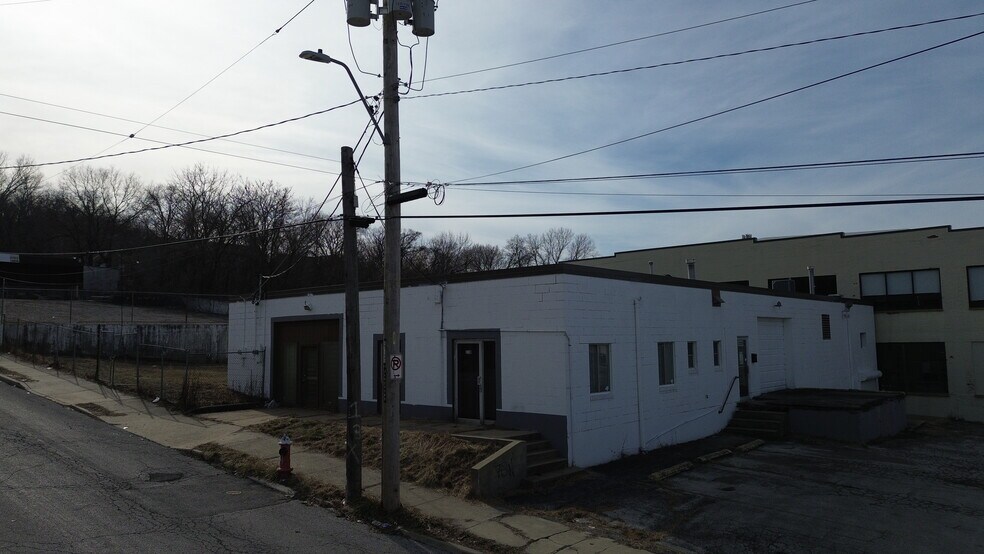 More Photos Of 3128 Bell St, Kansas City Warehouse For Lease
