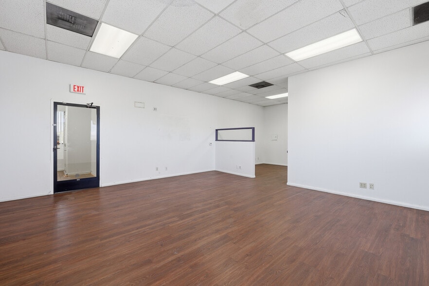 More Photos Of 8745 Whittier Blvd, Pico Rivera Storefront Retail Office For Lease