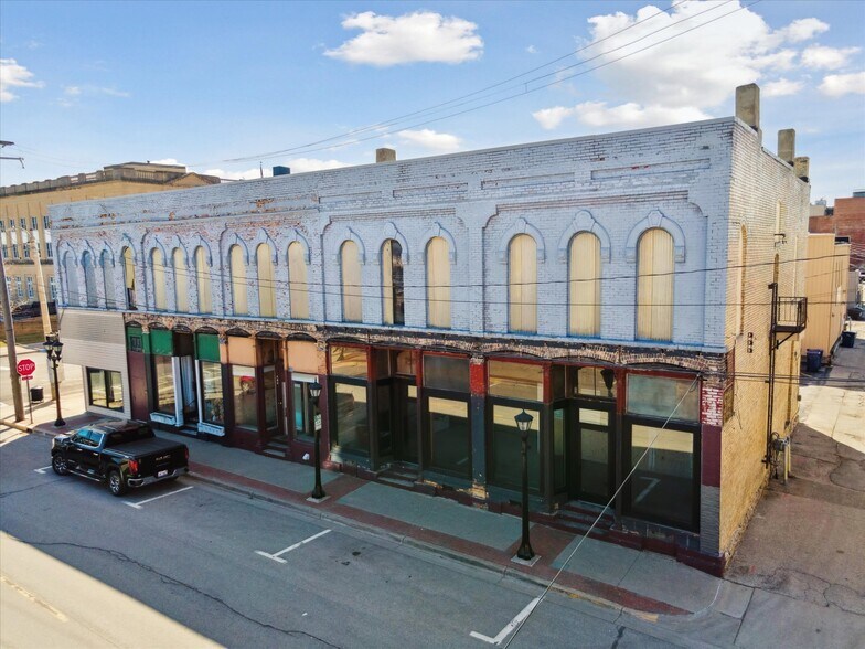 More Photos Of 1017 Washington Ave, Bay City Storefront Retail Residential For Sale