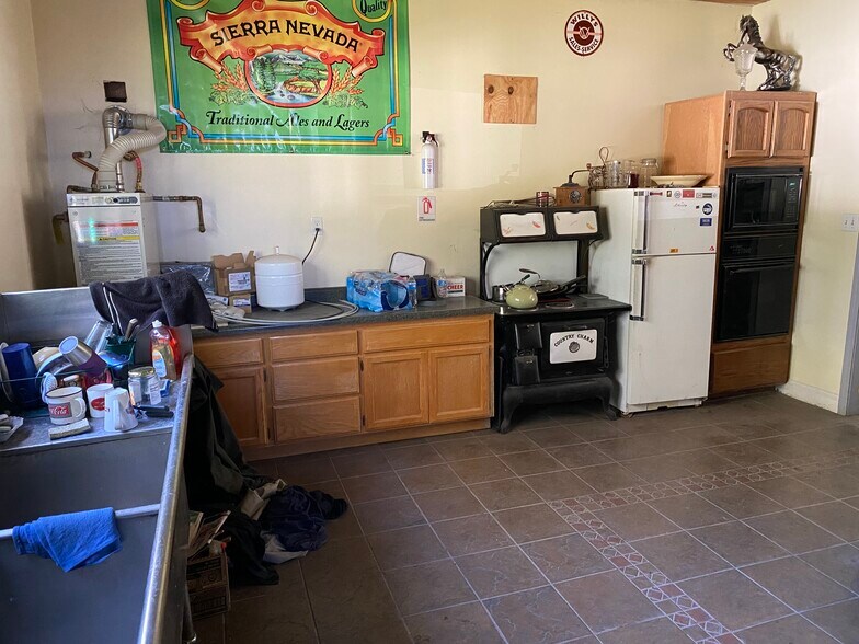 More Photos Of 4875 Black Oak Mine Rd, Garden Valley Auto Dealership For Sale