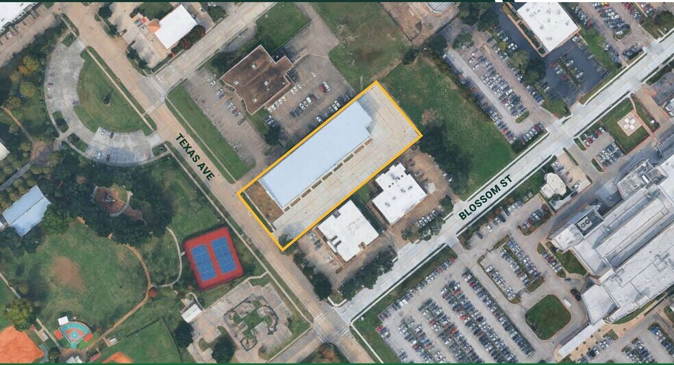 More Photos Of 17085 N Texas Ave, Webster Medical For Lease