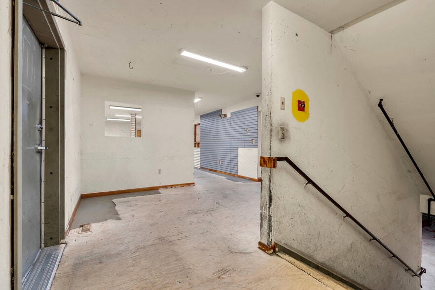 More Photos Of 150 Ocean Blvd N, Long Branch Flex For Lease