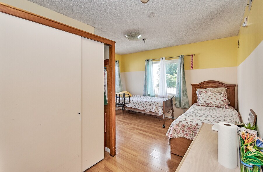 More Photos Of 528 Howard St, Alhambra Assisted Living For Sale