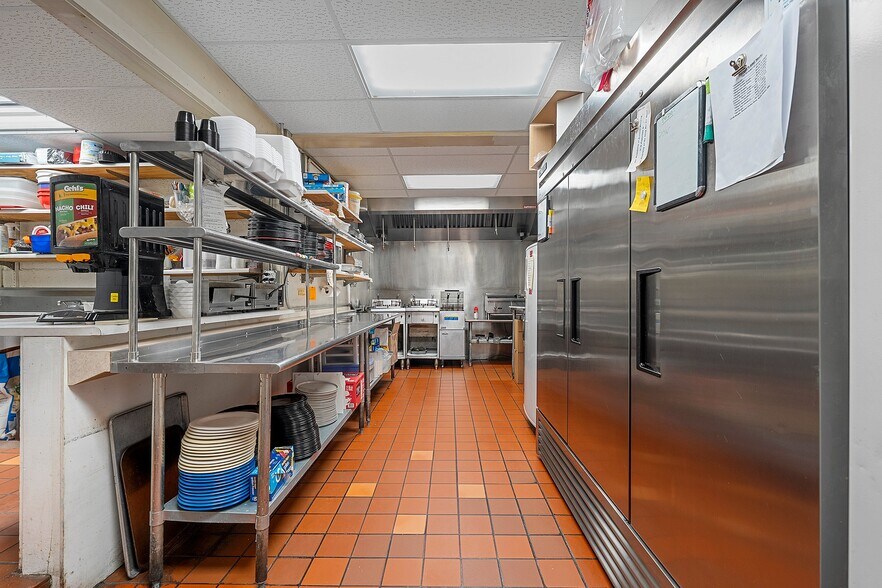 More Photos Of 326 Main St, Wausaukee Bowling Alley For Sale