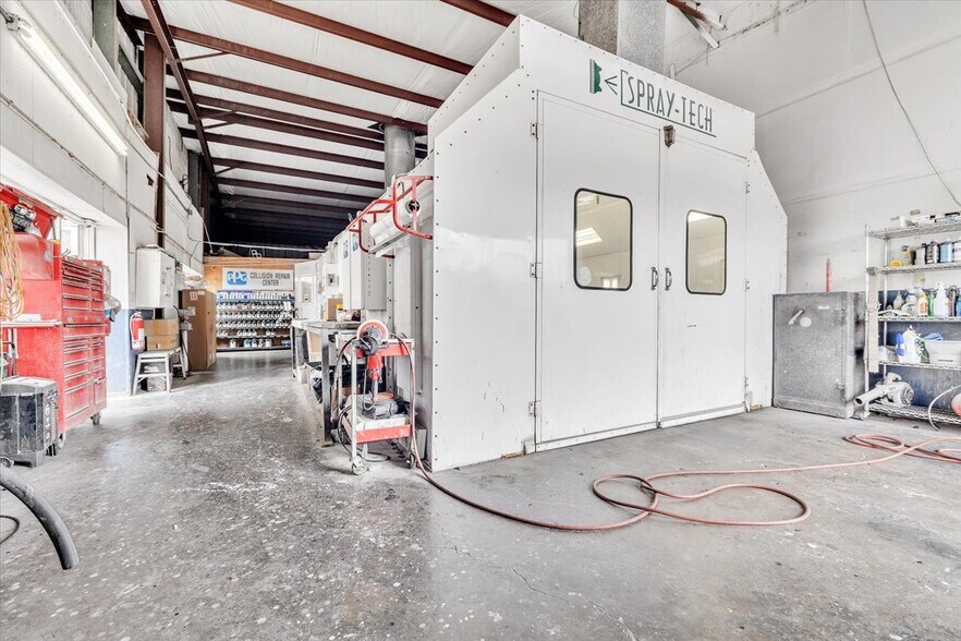 More Photos Of 23415 Janice Ave, Port Charlotte Warehouse For Sale