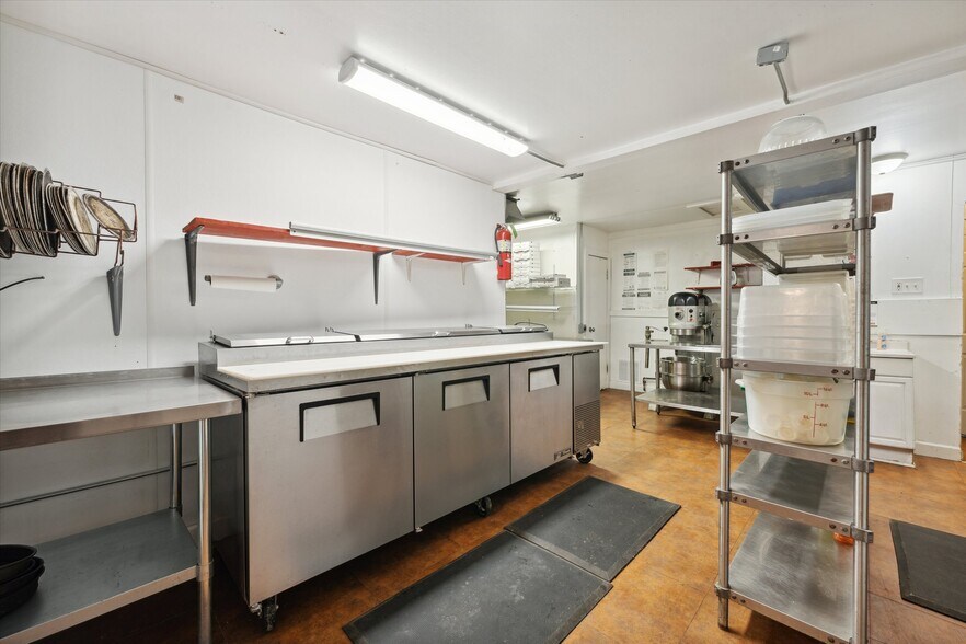 More Photos Of 328 N Main St, Morrice Fast Food For Sale