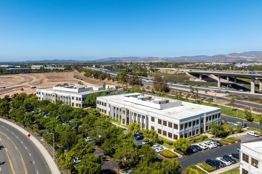 More Photos Of 36 Discovery, Irvine Office For Lease