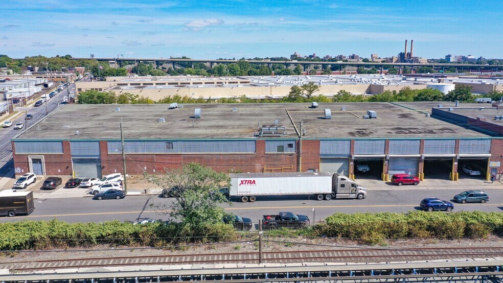 More Photos Of 50-35 56th Rd, Maspeth Warehouse For Lease