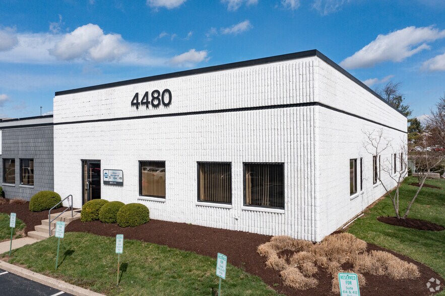 More Photos Of 4440 Lake Forest Dr, Blue Ash Unknown For Lease