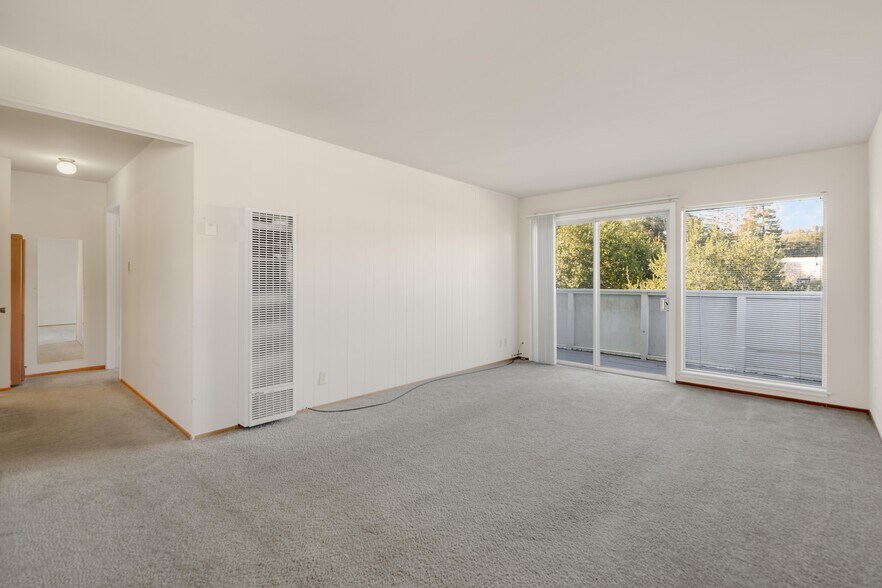 More Photos Of 6 Garden Ct, Belmont Apartments For Sale