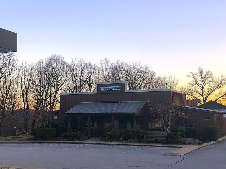 Primary Photo Of 7080 Dale Ridge Rd, Lancaster Convenience Store For Sale